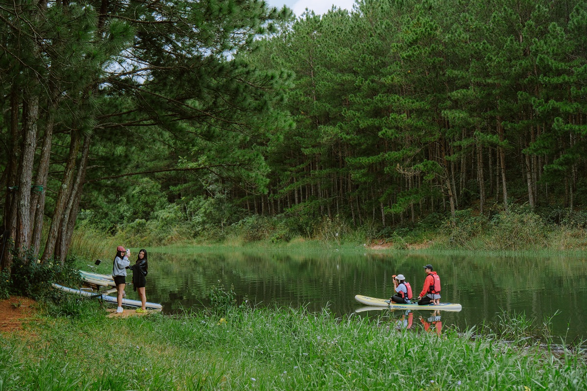 Trekking thác 7 tầng Đà Lạt